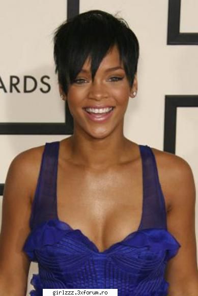 5 poze

cele mai multe sunt cu rihanna coafuri cu stil 2010